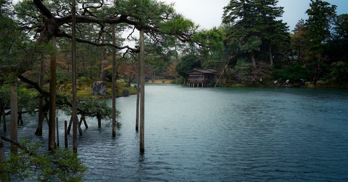 A Japanese garden with a lake in Tokushima